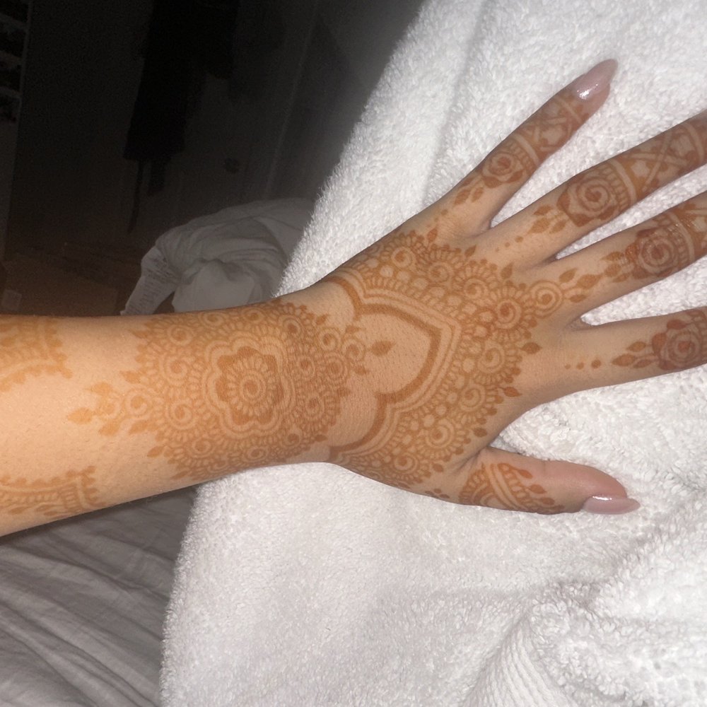 Natural Henna Art - directly after henna removal (therefore its a bit lighter) - Tattoo Near Me Natural Henna Art - directly after henna removal (therefore its a bit lighter) - Tattoo Near Me