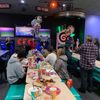 Chuck E. Cheese - There she is in the background! Amazing service ! Thank you !!! - Pizza Near Me - Cerritos, California Chuck E. Cheese - There she is in the background! Amazing service ! Thank you !!! - Pizza Near Me - Cerritos, California