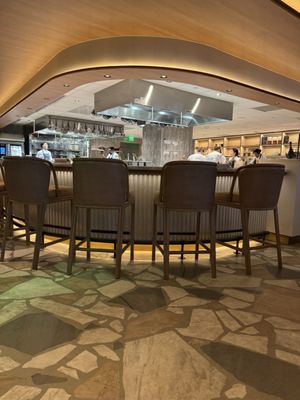 MAASS Restaurant at The Four Seasons by null