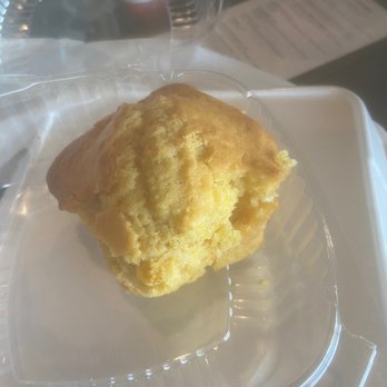 Della J's Delectables - Cornbread with corn kernels - Southern Near Me - Alexandria, Virginia Della J's Delectables - Cornbread with corn kernels - Southern Near Me - Alexandria, Virginia