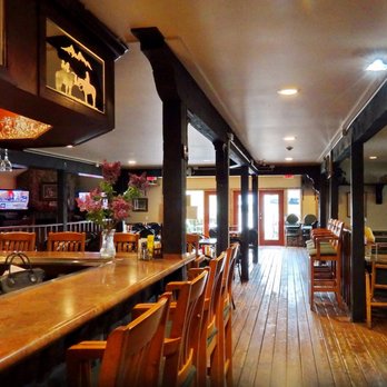 Ranch Pub & Grill - the bar and dining area - Pubs Near Me - Maple Ridge, British Columbia Ranch Pub & Grill - the bar and dining area - Pubs Near Me - Maple Ridge, British Columbia