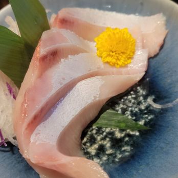 Toro Bar & Bar - Hamachi belly sashimi - Sushi Bars Near Me - Victoria, British Columbia Toro Bar & Bar - Hamachi belly sashimi - Sushi Bars Near Me - Victoria, British Columbia