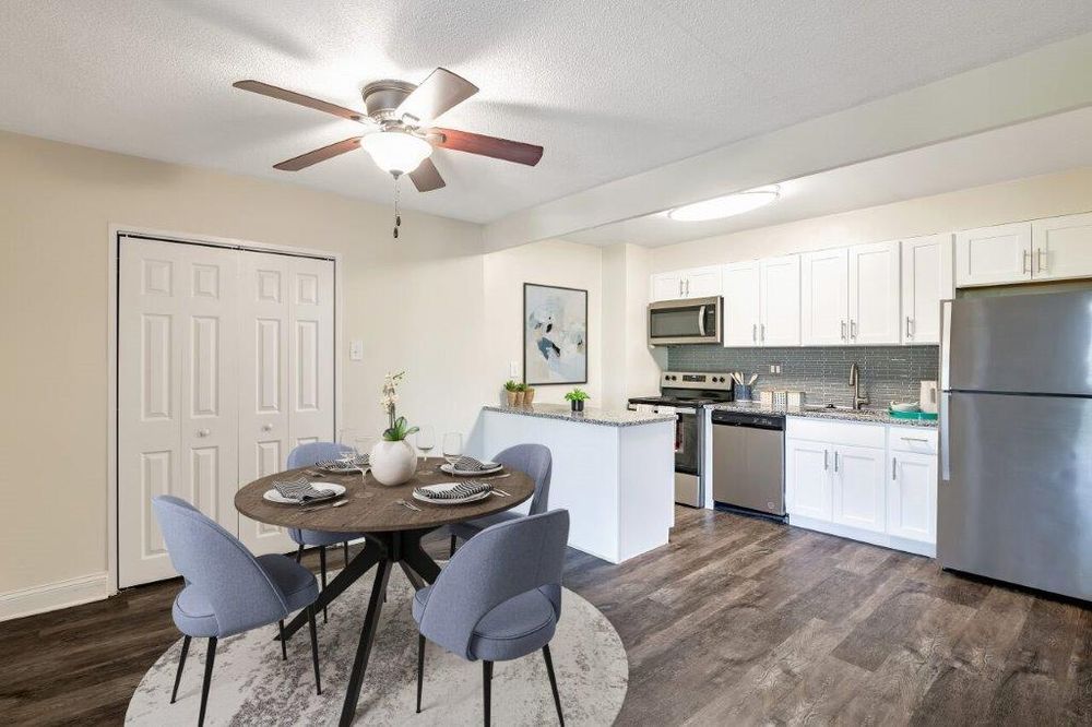 THE COLONIALS APARTMENT HOMES 19 Photos 836 Cooper Landing Rd