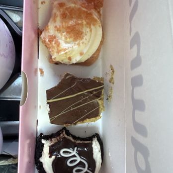 Crumbl - Northridge - Bakeries Near Me - Northridge, California Crumbl - Northridge - Bakeries Near Me - Northridge, California