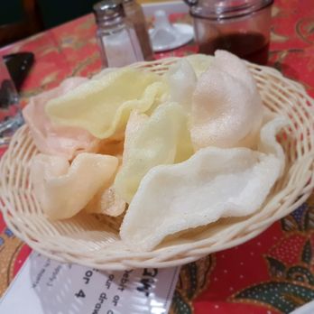 Chahaya Malaysia - Complimentary crackers - nice snack! - Malaysian Near Me - Gloucester, Ontario