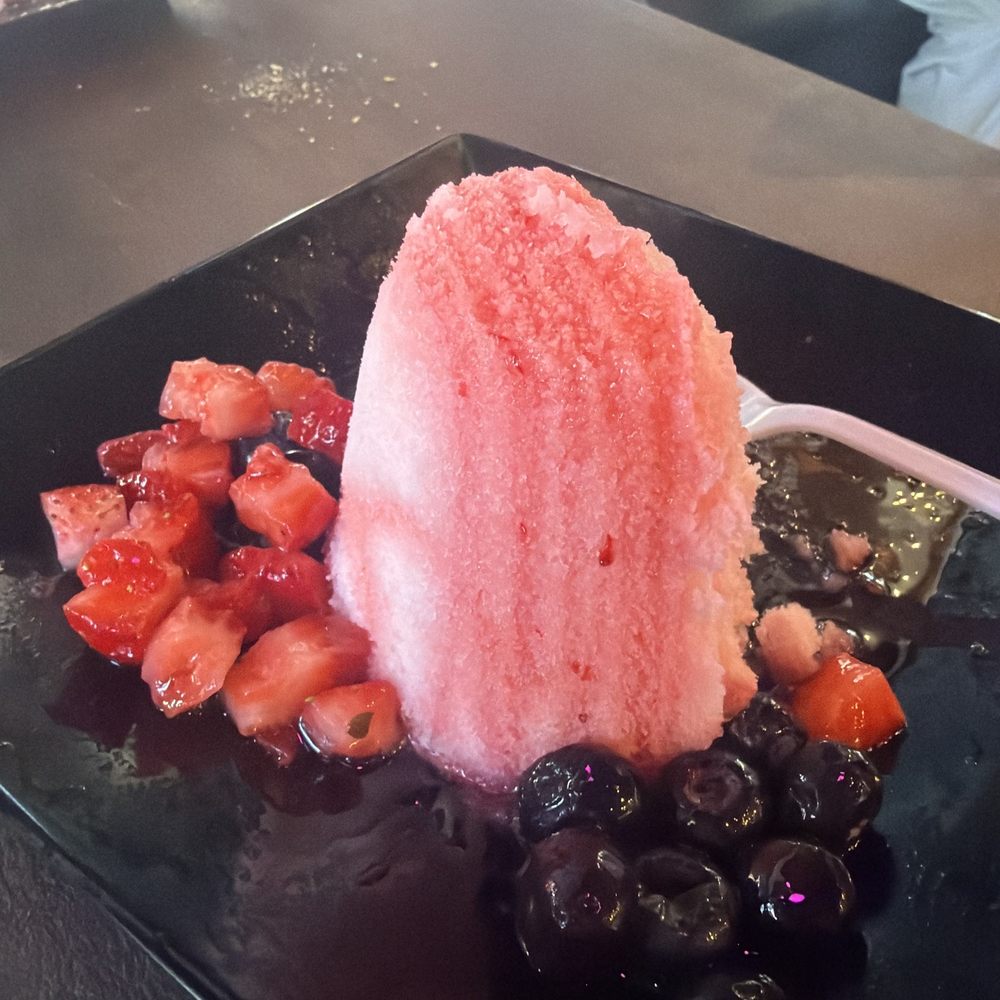 Vampire Penguin - Very berry is so freaking good yo oml - Shaved Ice Near Me - Ontario, California Vampire Penguin - Very berry is so freaking good yo oml - Shaved Ice Near Me - Ontario, California