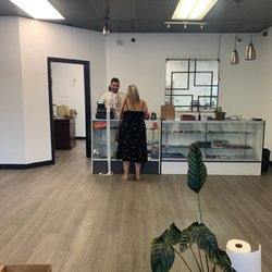 San Dimas Cell Repair - The front desk area
