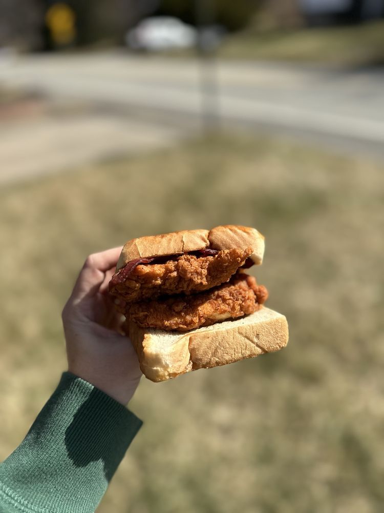 Food from Layne's Chicken Fingers