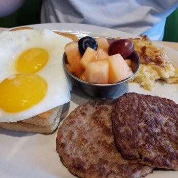 THE TOASTED YOLK CAFE - HOUSTON - Updated July 2024 - 762 Photos & 442 ...