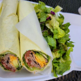 Trimana - Baja wrap with roast beef, avocado, cheddar, tomatoes, lettuce, salsa and ranch. Comes with a side of your choice - Delis Near Me - Los Angeles, California Trimana - Baja wrap with roast beef, avocado, cheddar, tomatoes, lettuce, salsa and ranch. Comes with a side of your choice - Delis Near Me - Los Angeles, California