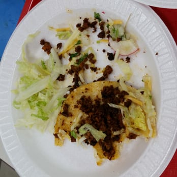 Tacos Gavilan - Chorizo...it's dry. It should look like Carne asada. Or the way I was introduced to it looked great. Food here is still great - Mexican Near Me - Downey, California Tacos Gavilan - Chorizo...it's dry. It should look like Carne asada. Or the way I was introduced to it looked great. Food here is still great - Mexican Near Me - Downey, California