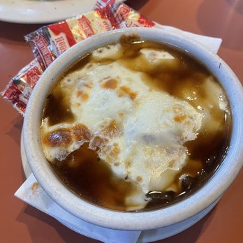 Lulu's Restaurant - Signature Baked French Onion Soup - American Near Me - Van Nuys, California