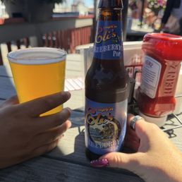 Blueberry Pop & Portland Pale Ale
