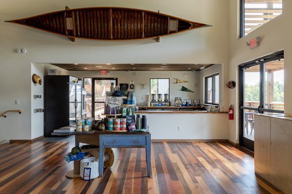 Wrong Way River Lodge & Cabins by null