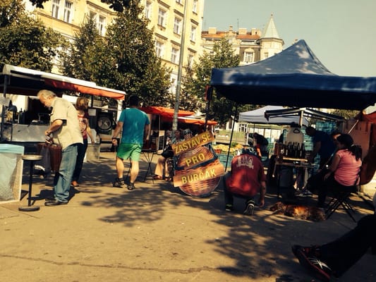 Farmers' Market, Jiřího z Poděbrad by null