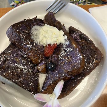 Guieb Cafe - New American Near Me - Honolulu, Hawaii