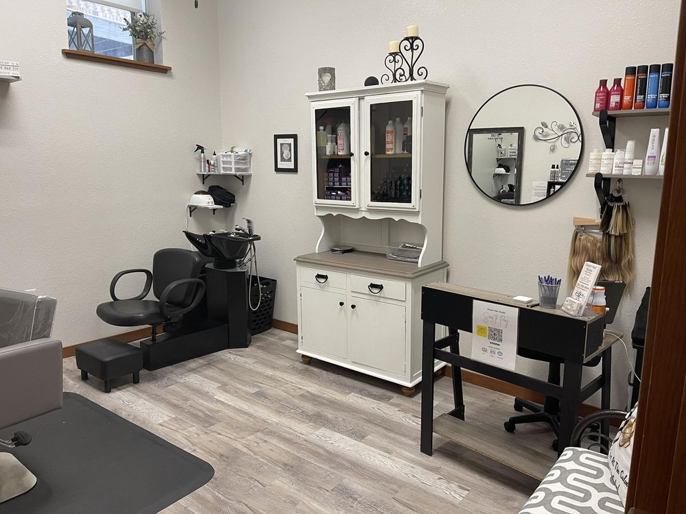DREAM HAIR STUDIO Updated June 2024 136 Union St, Johnson Creek