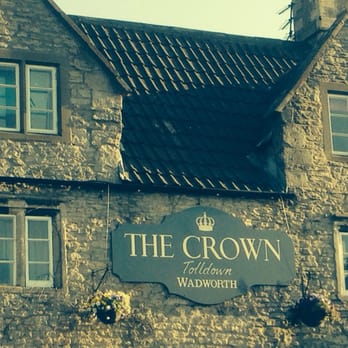 The Crown - Pubs Near Me - Dyrham, WIL