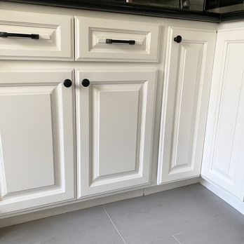 Alex Garcia Painting - Lower cabinets - Painters Near Me Alex Garcia Painting - Lower cabinets - Painters Near Me