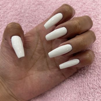 Modish Nail Bar - Nail Salons Near Me - Dallas, Texas