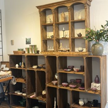 à la maison by MAnYU Flowers - Florists Near Me - Honolulu, Hawaii