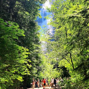 Shannon Falls Provincial Park - Shannon Falls - Parks Near Me - Squamish, British Columbia Shannon Falls Provincial Park - Shannon Falls - Parks Near Me - Squamish, British Columbia