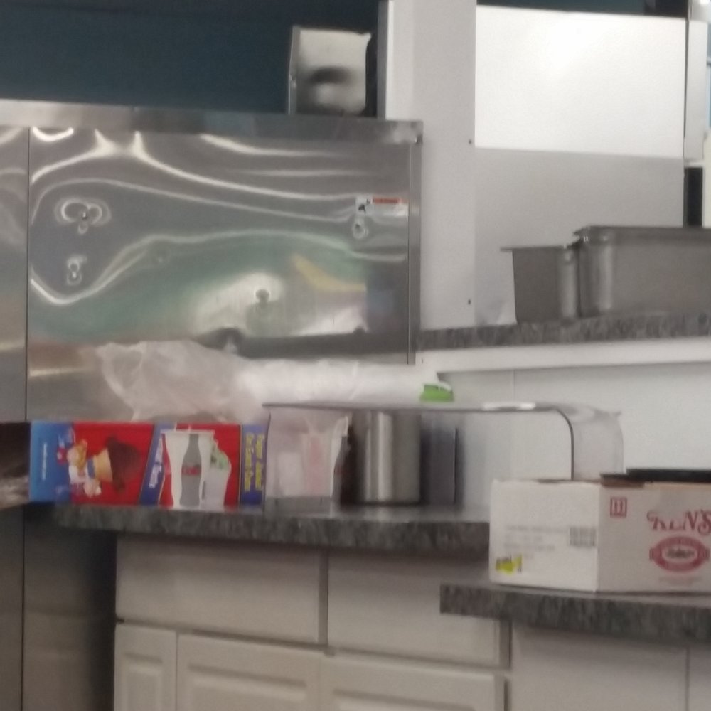 Fun World - Employee drinking cup where food is prepared - Amusement Parks Near Me - Nashua, New Hampshire