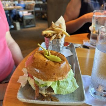 Harvest - Burger - New American Near Me - Laguna Beach, California Harvest - Burger - New American Near Me - Laguna Beach, California