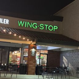 Store location with NO customers waiting yet they put their customers on hold who want to order. No customer service. Terrible management Store location with NO customers waiting yet they put their customers on hold who want to order. No customer service. Terrible management