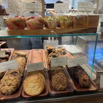 maman - Pastry case :) - Bakeries Near Me - Washington, DC, District of Columbia maman - Pastry case :) - Bakeries Near Me - Washington, DC, District of Columbia