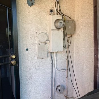 Smilys Electric - Old panel setup. - Electricians Near Me