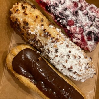 Gelati - Eclair and cake - Gelato Near Me - Glendale, California Gelati - Eclair and cake - Gelato Near Me - Glendale, California