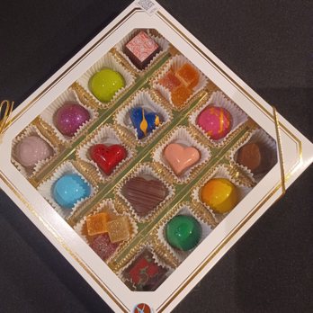 Albert's Petite Sweets - Desserts Near Me - Long Beach, California