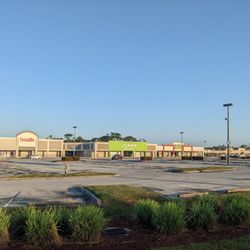 Merchants Crossing - Merchants Crossing, North Fort Myers