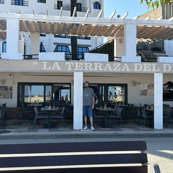 Hotel Diana - The restaurant in front facing beach - Hotels Near Me - Tossa, GI