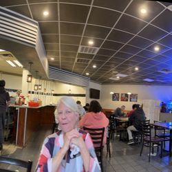 Me Con Bistro - The place