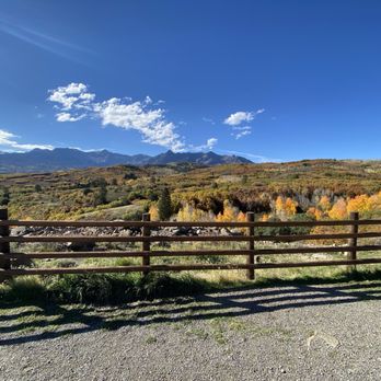 Hotel Palomino - View of beautiful fall colors and mountain range, only 10 minutes outside of Ridgway and on the way to Telluride. - Hotels Near Me - Ridgway, Colorado