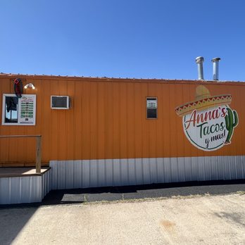 Anna’s Tacos Y Mas! - Outside - Tacos Near Me - Pittsburg, Kansas Anna’s Tacos Y Mas! - Outside - Tacos Near Me - Pittsburg, Kansas