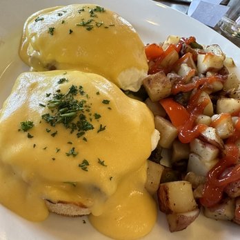 Ruby's Diner - Eggs Benedict - Burgers Near Me - Anaheim, California Ruby's Diner - Eggs Benedict - Burgers Near Me - Anaheim, California