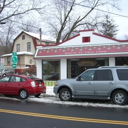 Swaddee House of Thai Food - On the street