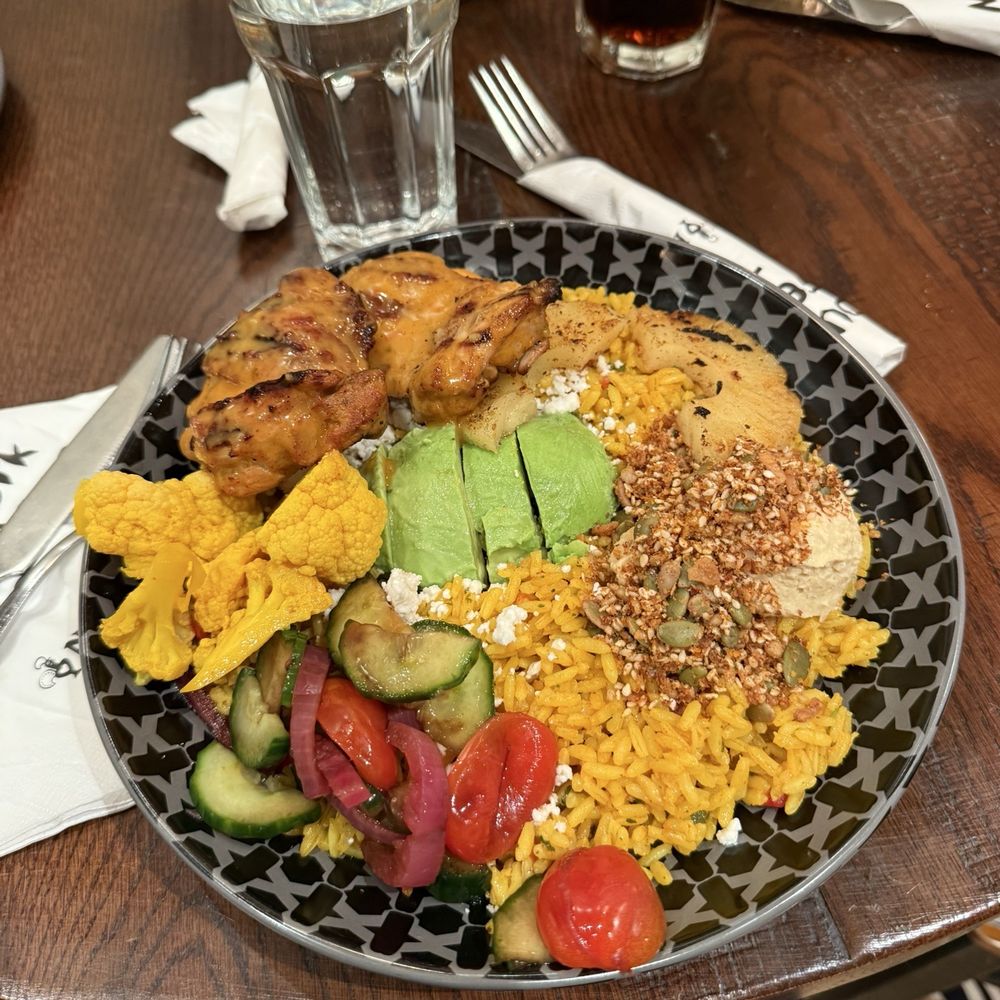 Nando's Peri-Peri - Rainbow bowl - Chicken Shop Near Me - Surrey, British Columbia