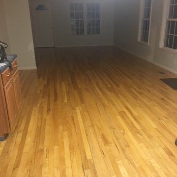 Moon's Flooring - an empty room with wood floors - Carpeting Near Me - Mebane, North Carolina