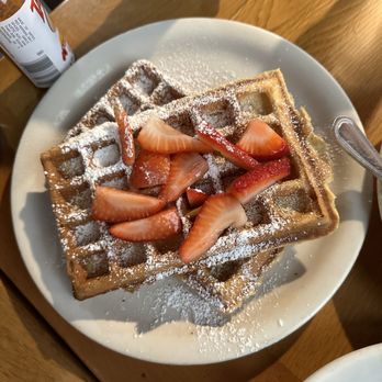 The Peach Cafe - Belgian waffle - New American Near Me - Monrovia, California