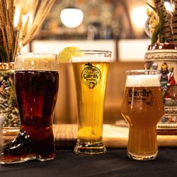 Goerdts' Brewhaus - Twelve house made beers on top.