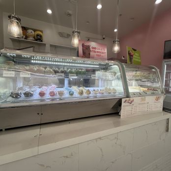 Sweet Box - Candy Stores Near Me - Buena Park, California