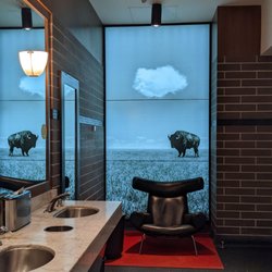 Cactus Club Cafe - Bathroom