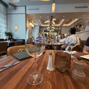 The Henry - Dining room. - New American Near Me - Miami, Florida The Henry - Dining room. - New American Near Me - Miami, Florida