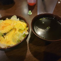Isshin - Soup and Salad with the hibachi dinner.