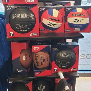 Reebok - Shoe Stores Near Me - Sunrise, Florida