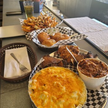 Up In Smoke BBQ - Sampler platter and saucy fries - Food Trucks Near Me - Escondido, California Up In Smoke BBQ - Sampler platter and saucy fries - Food Trucks Near Me - Escondido, California
